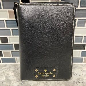 NWT Kate Spade New York Wellesley black leather zip-around Planner